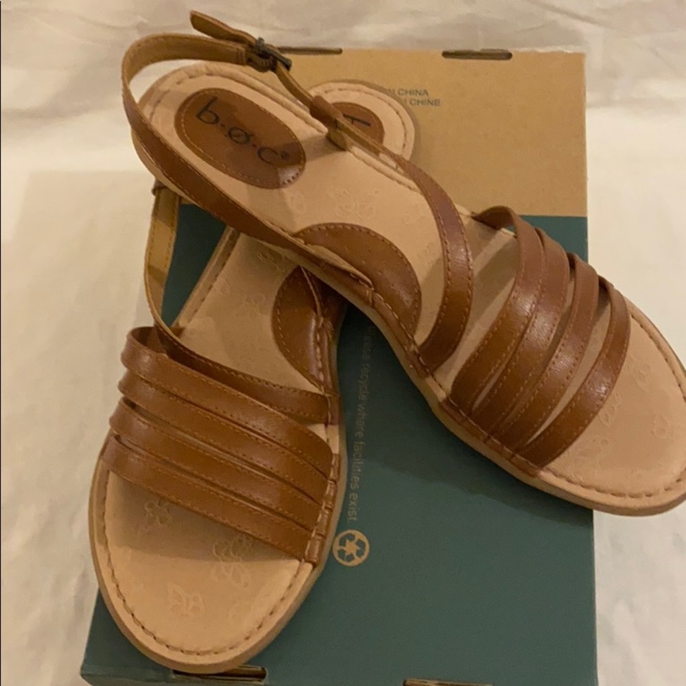 ARYZ Light Brown sandals